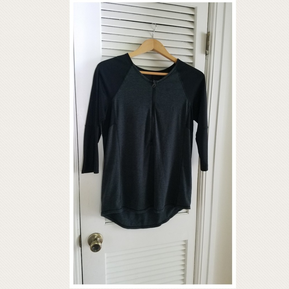 Lululemon 3/4 sleeve zipper top sz8